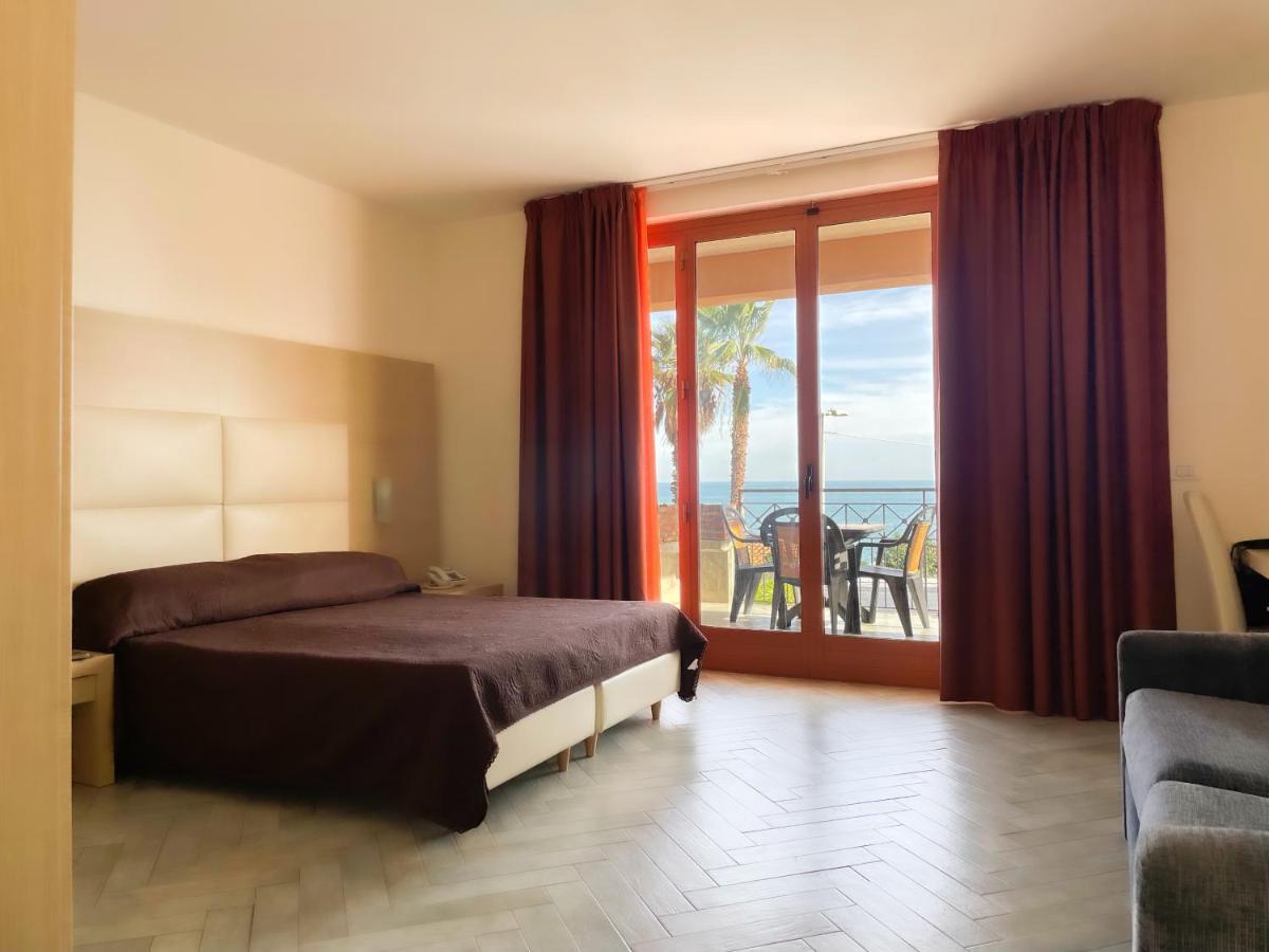 Taormina Hotel Calipso Mazzeo Kültér fotó