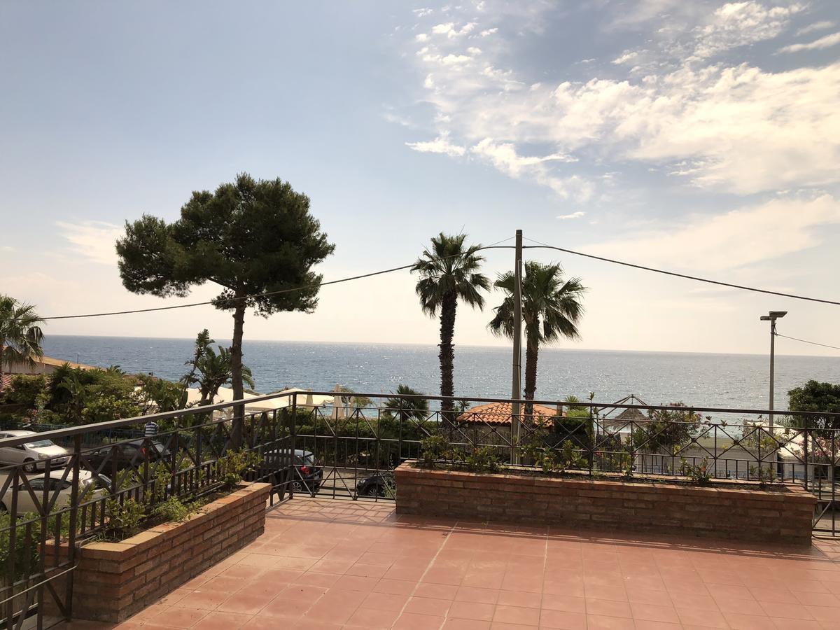 Taormina Hotel Calipso Mazzeo Kültér fotó